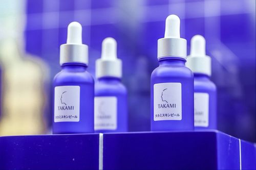 又下降 4季度杭州重点商场新增门店185家,首店仅18家